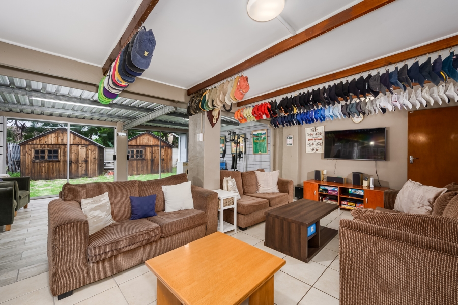 3 Bedroom Property for Sale in Sherwood Eastern Cape